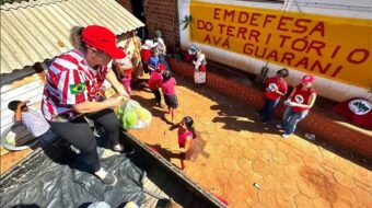 Brasil: Mujeres indígenas y del MST defienden territorio de la etnia Ava Guaraní en Paraná
